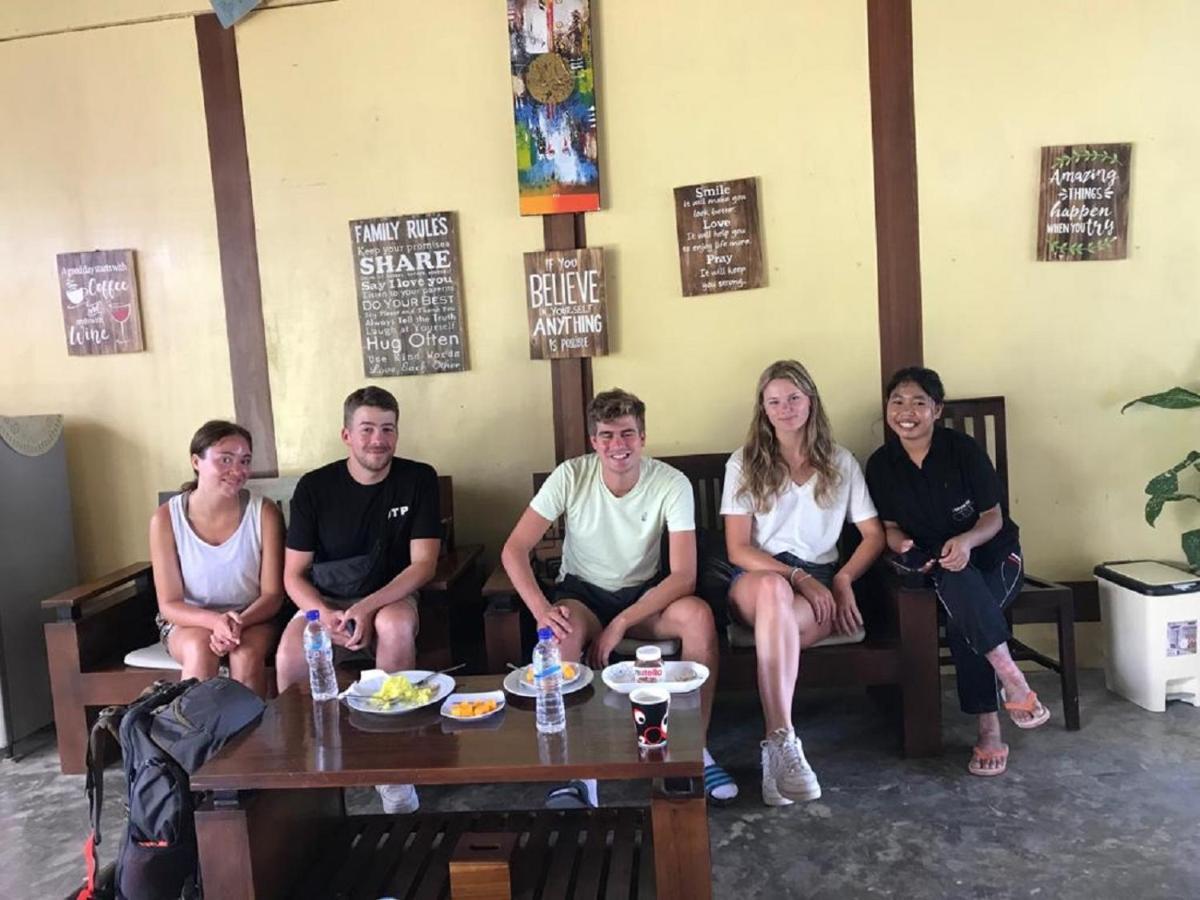 A-Manta Homestay Labuan Bajo Exteriör bild